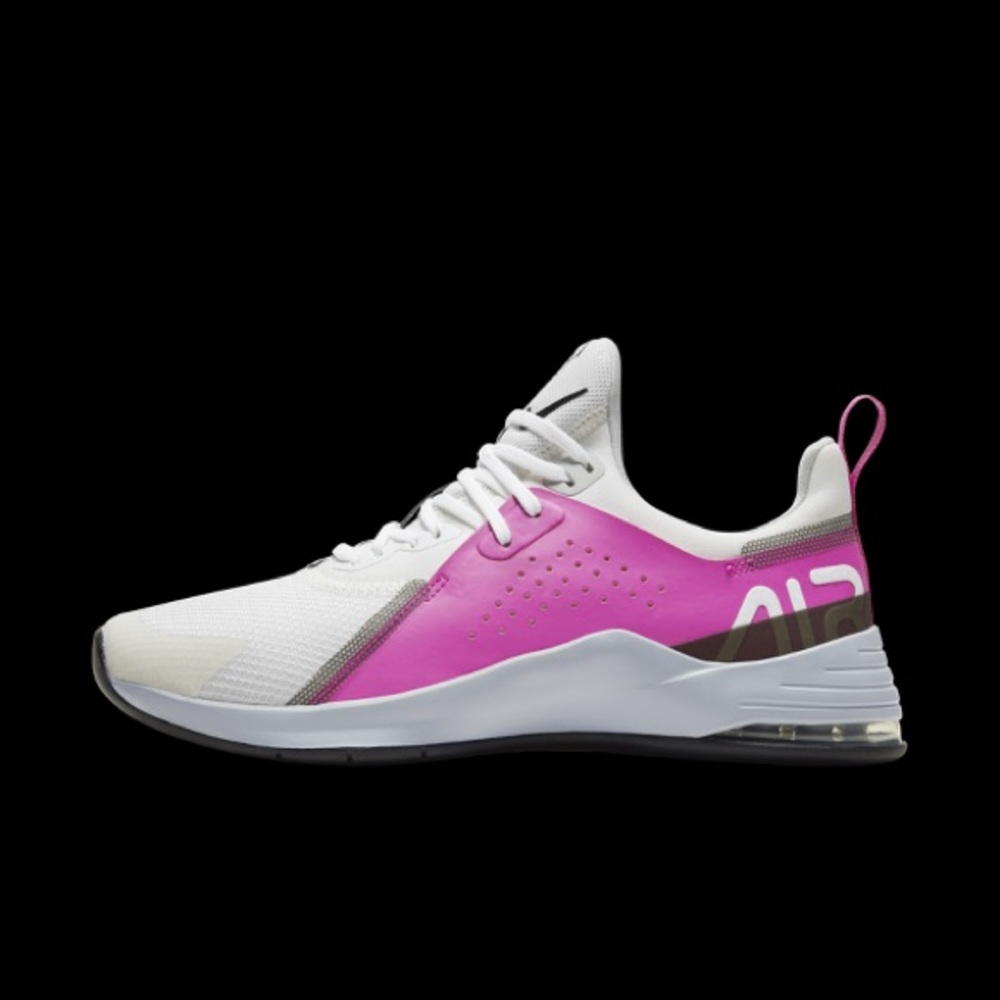🆕Nike Air Max Bella TR 3 sneakers